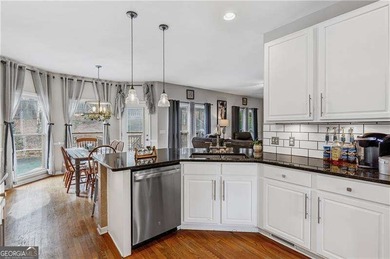 Welcome to this spacious 6-bedroom, 4 full bathroom home - photo 16