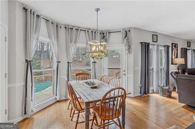 Welcome to this spacious 6-bedroom, 4 full bathroom home - photo 19