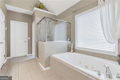 Welcome to this spacious 6-bedroom, 4 full bathroom home - photo 28