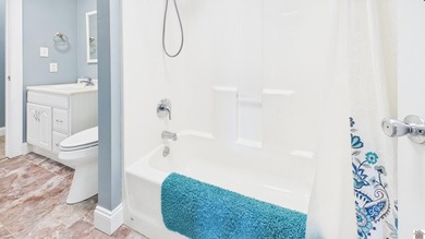 REDUCED! Welcome to 153 Chelsea, a luxurious waterfront oasis - photo 29