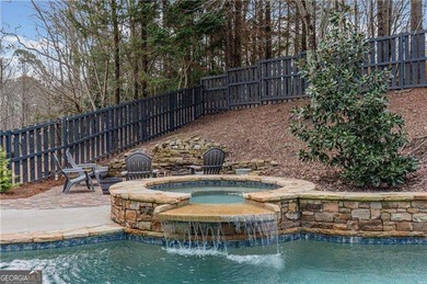 Welcome to this spacious 6-bedroom, 4 full bathroom home - photo 47