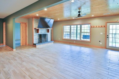 Welcome to this Beautifully Updated Ranch-Style Home! - photo 21