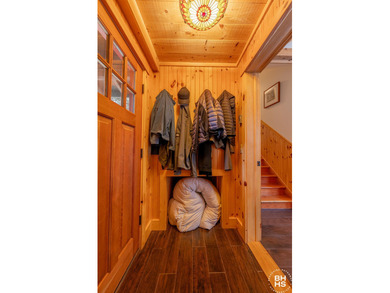 The idyllic and quintessential Adirondack Cottage that everyone - photo 25