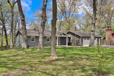 Welcome to this Beautifully Updated Ranch-Style Home! - photo 26