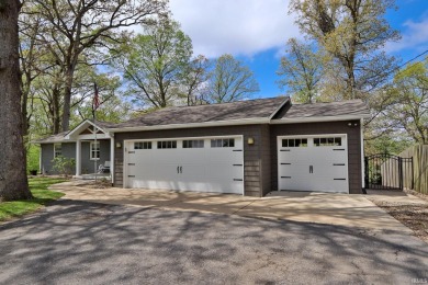 Welcome to this Beautifully Updated Ranch-Style Home! - photo 27