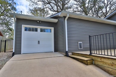 Welcome to this Beautifully Updated Ranch-Style Home! - photo 28