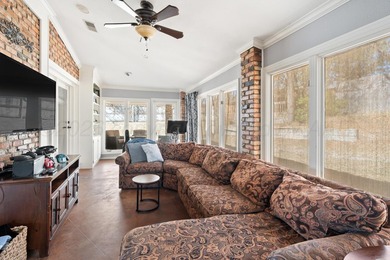 The heart of Hunsley Hills! This spacious 4-bedroom, 4-bath home - photo 7