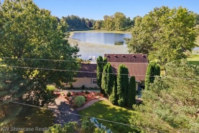 (private lake, pond, creek) Home For Sale in Highland Michigan