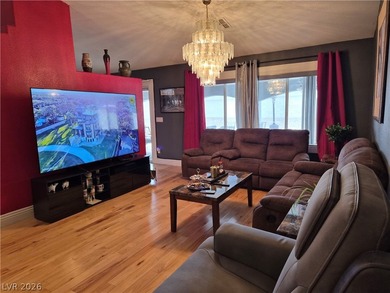 SUPER CLEAN BEAUTIFUL 1-STORY MODERN STYLE HOME WITH 3 CAR