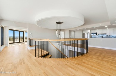 Spanning nearly 9,000 square feet across the 14th and 15th - photo 14