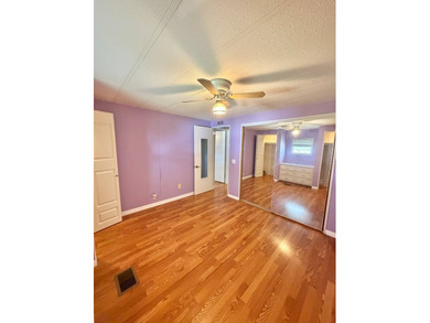 Welcome to this beautifully maintained 1,104 square foot - photo 18