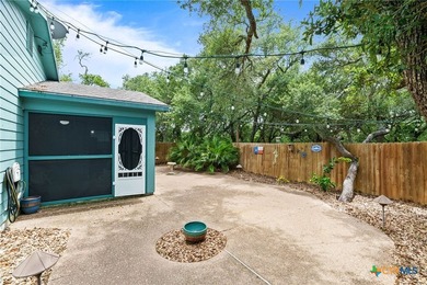 Now is your chance to own this beautifully maintained 2 bedroom - photo 20