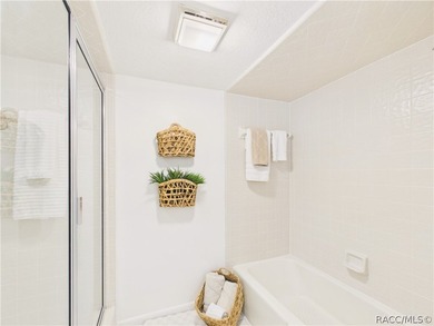 TURN-KEY & FULLY FURNISHED! Start your mornings on the screened - photo 31
