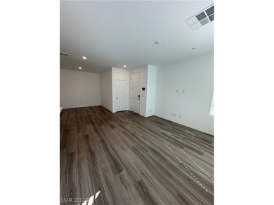 A delightful 3-bedroom, 3-bathroom townhouse in the heart of the