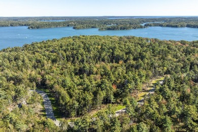 Tucked away in the natural beauty of the Boothbay Region, this - photo 1