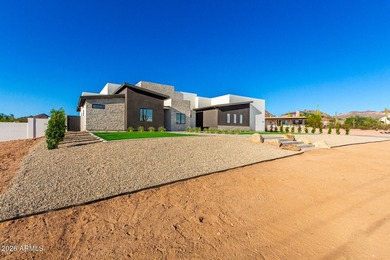 Exceptional craftsmanship and contemporary desert elegance come - photo 12
