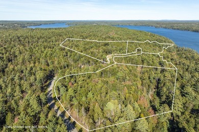 Tucked away in the natural beauty of the Boothbay Region, this - photo 3