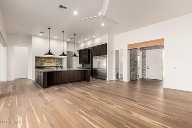 Exceptional craftsmanship and contemporary desert elegance come - photo 21