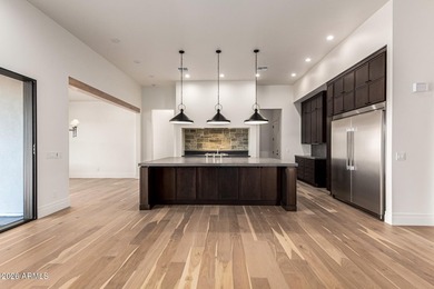 Exceptional craftsmanship and contemporary desert elegance come - photo 22
