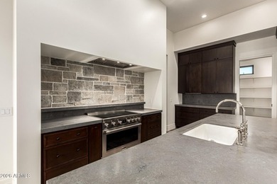 Exceptional craftsmanship and contemporary desert elegance come - photo 26