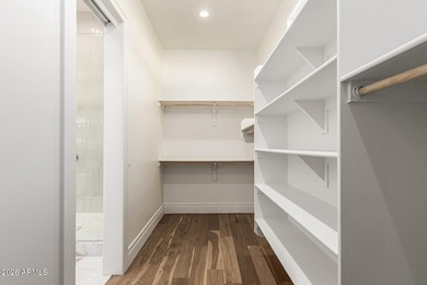 Exceptional craftsmanship and contemporary desert elegance come - photo 40