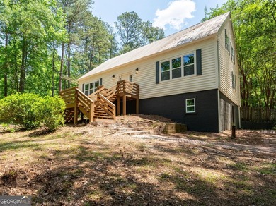 Looking for space for a large family or the perfect in-town - photo 2