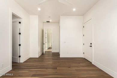 Exceptional craftsmanship and contemporary desert elegance come - photo 43