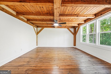 Looking for space for a large family or the perfect in-town - photo 8