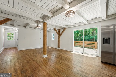 Looking for space for a large family or the perfect in-town - photo 10