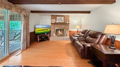 Welcome to 103 Lakeview Drive, a spacious lakefront home in - photo 7