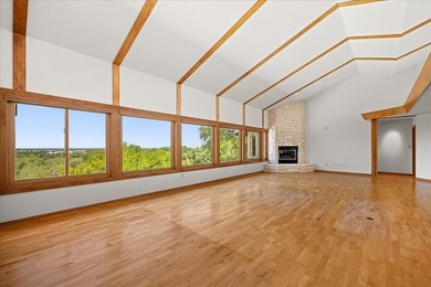 Architectdesigned contemporary by the late La Grange architect - photo 11