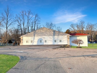 Immaculate Previous Commercial Venue! Pristine Paradise nestled - photo 22