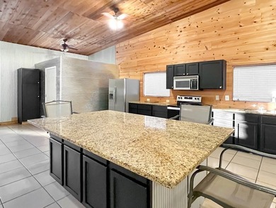 Immaculate Previous Commercial Venue! Pristine Paradise nestled - photo 27