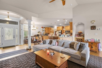 Beautifully maintained home offering the perfect blend of - photo 4