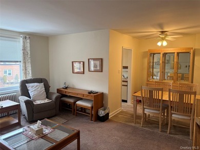 New to market! Second-floor garden apartment offering five - photo 5