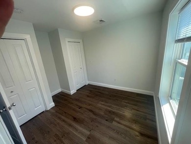 Coastal Elegance Meets Modern Convenience at The Lookout on Main - photo 17