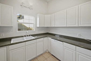 Wonderful starter home or great home for downsizing that is - photo 8