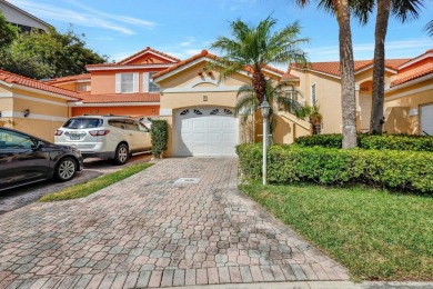 Lake Condo For Sale in Boca Raton, Florida