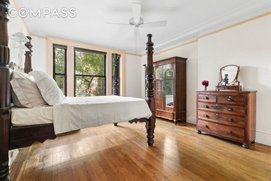 Rare Find! Elegant Classic Six Co-op in Prime Upper West Side - photo 6