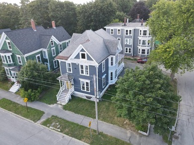 Looking for a sizable historic home that comes fully furnished? - photo 2