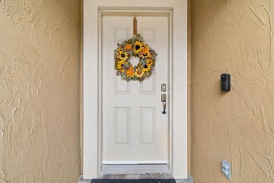 Welcome home to this beautifully maintained end-unit condo - photo 5