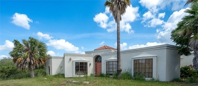 (private lake, pond, creek) Home For Sale in Sinton Texas