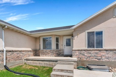 This charming rambler sits in the quiet, established Valley View - photo 7