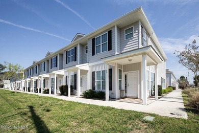 Rare opportunity to acquire a fully leased well-located - photo 7