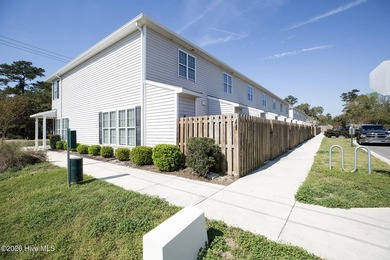 Rare opportunity to acquire a fully leased well-located - photo 8