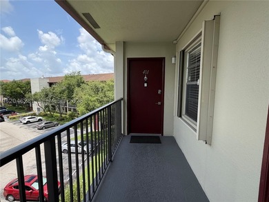 Beautifully renovated 2- bedroom, 2 bath, corner unit featuring - photo 14