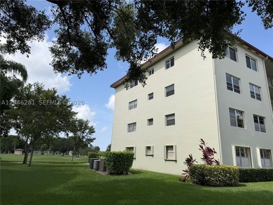 Beautifully renovated 2- bedroom, 2 bath, corner unit featuring - photo 17