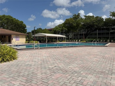 Beautifully renovated 2- bedroom, 2 bath, corner unit featuring - photo 18