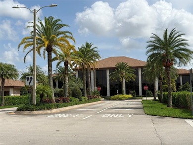 Beautifully renovated 2- bedroom, 2 bath, corner unit featuring - photo 20