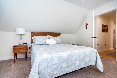 Wow! Fantastic location and setting. In a quiet neighborhood - photo 27